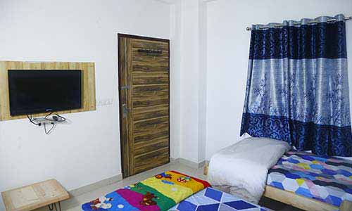 Hygenic Girls PG Rooms